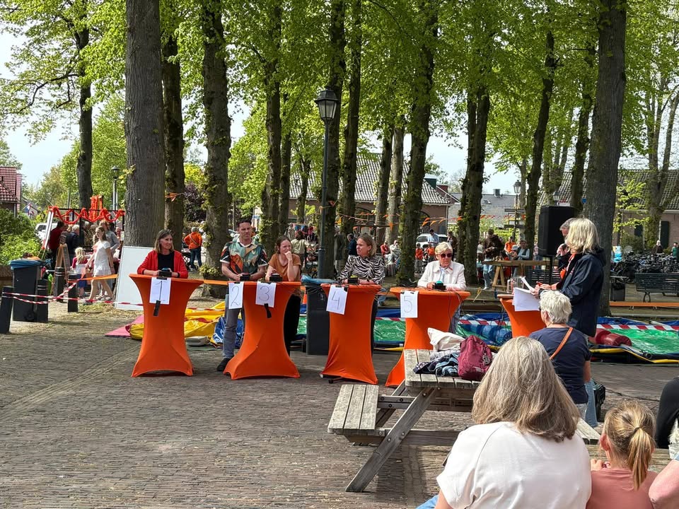 Het was wederom een geslaagde Koningsdag in Almen.