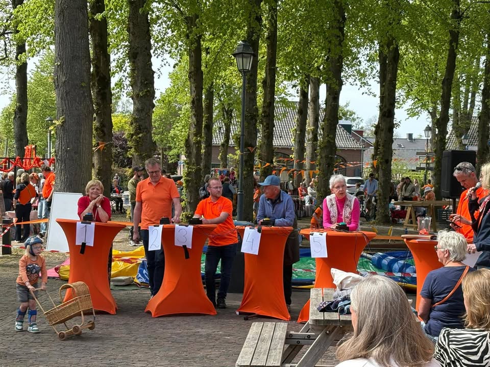 Het was wederom een geslaagde Koningsdag in Almen.